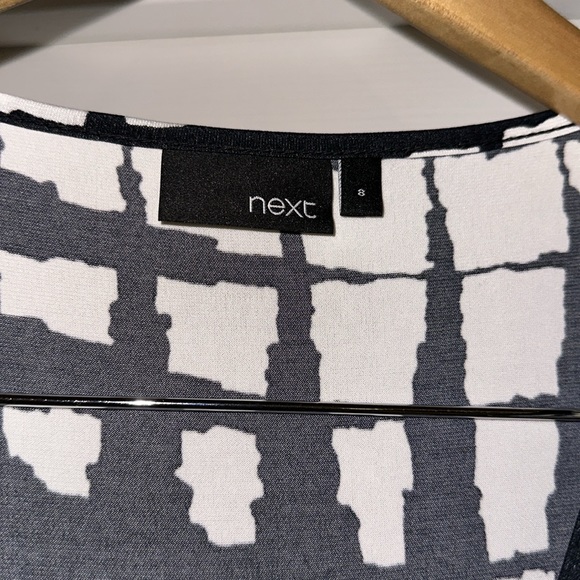 Next black and white dress. Size UK 8 (US size 4). - Picture 4 of 4